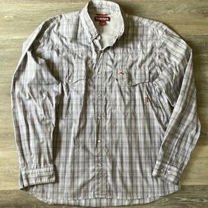 Simms fishing shirt excellent condition pearl snap Velcro pockets
